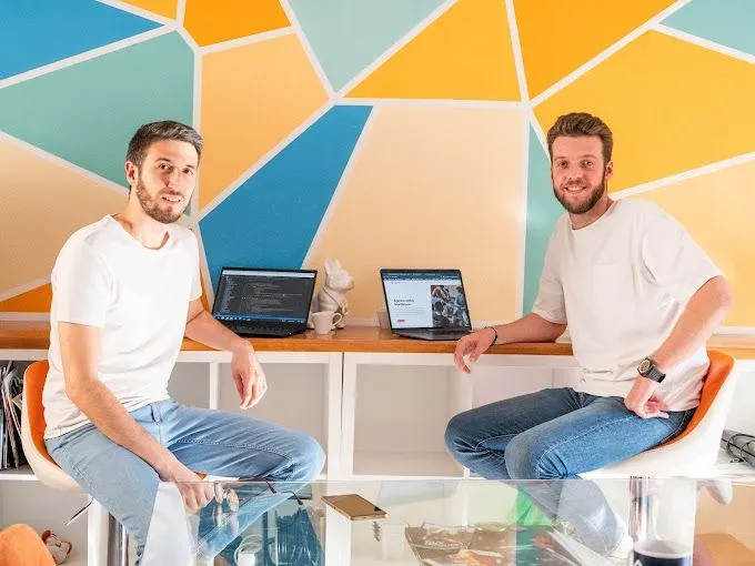 Agora Studio à Mably