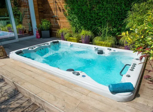 Aquilus Piscines et Spas Roanne à Mably