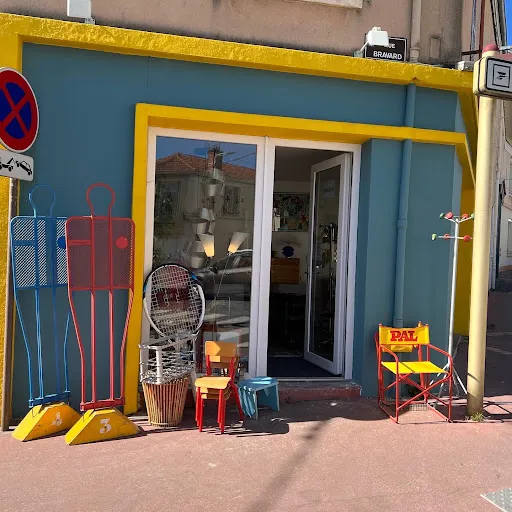 Brokstore à Mably