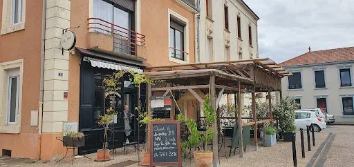 Chez Nine à 42300 Roanne