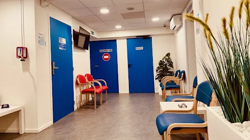 Clinique de la vue Roanne: Centre d'Ophtalmologie, Chirurgie Réfractive, Cataracte, Rétine et paupières. à Mably