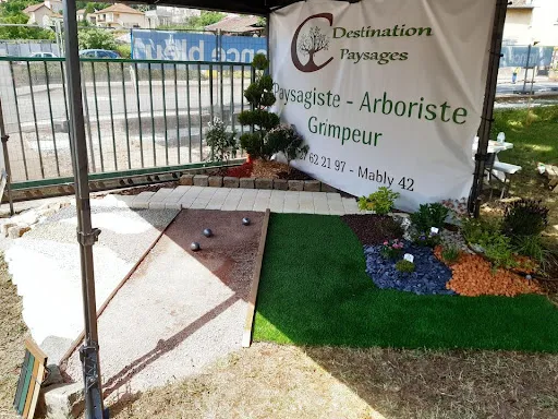Destination Paysages : paysagiste et élagage Roanne à Mably