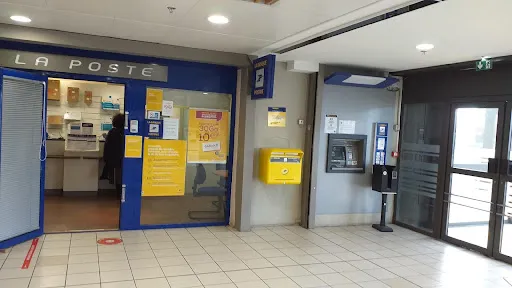 La Poste à Mably