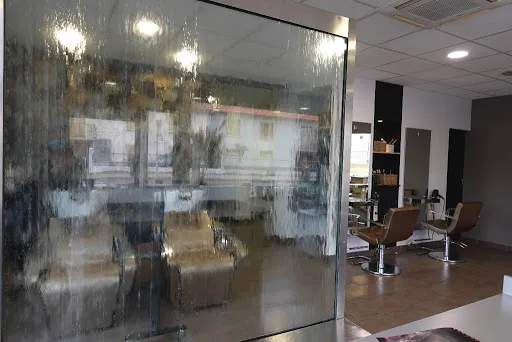 LE SALON Coiffure & Institut à Mably