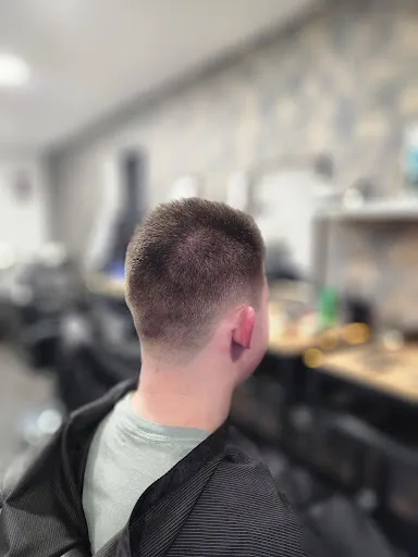 Les messieurs d akim à Mably