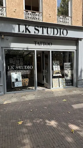 LK Studio Tattoo Piercing / Liink Tattooer à Mably