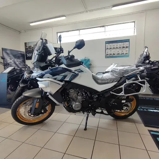 up moto à Mably